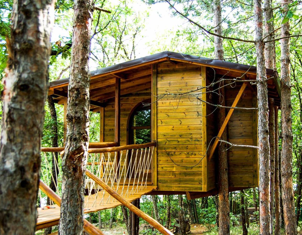Agramada Bed & Breakfast Arnea Bagian luar foto