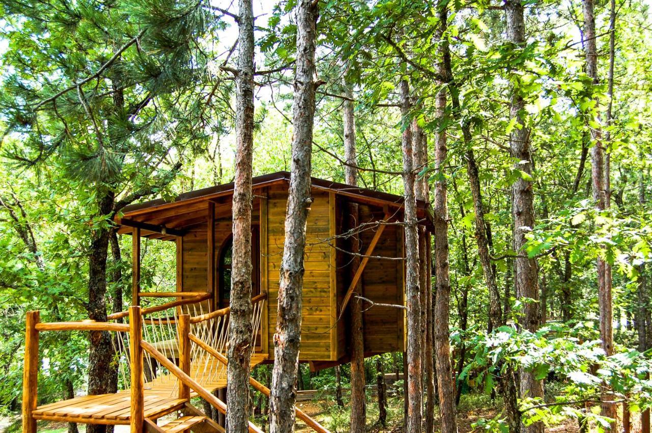 Agramada Bed & Breakfast Arnea Bagian luar foto