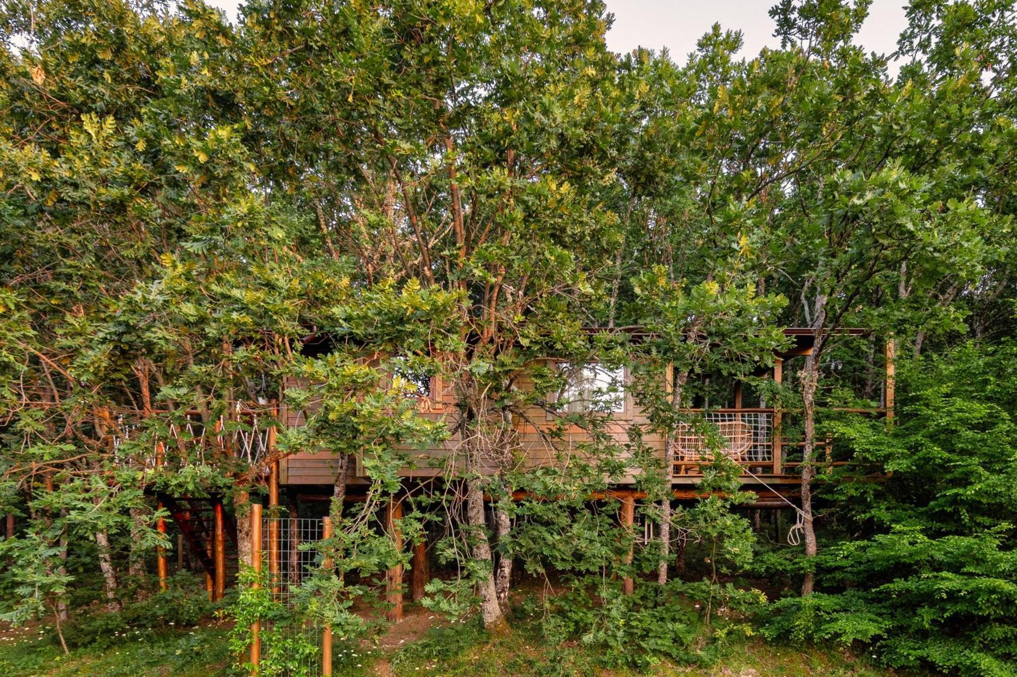 Agramada Bed & Breakfast Arnea Bagian luar foto